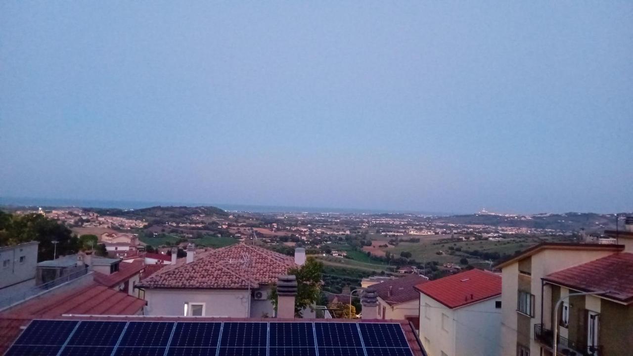 La Dimora Dei Musicisti Bed and Breakfast Castelfidardo Exteriör bild